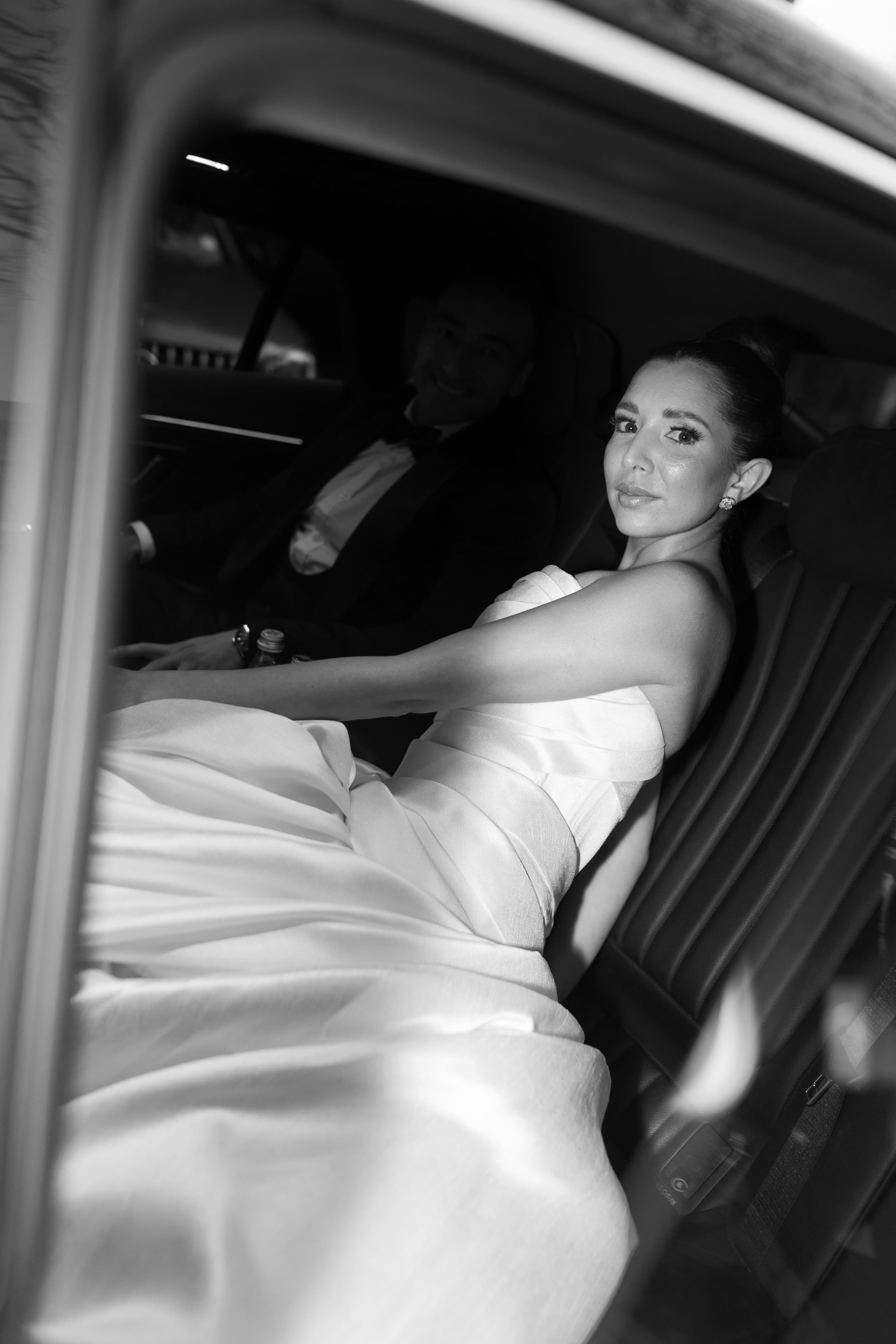 MM Photography — luxury wedding photographer